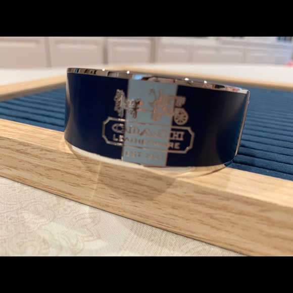 COACH bangle - Picture 2 of 4